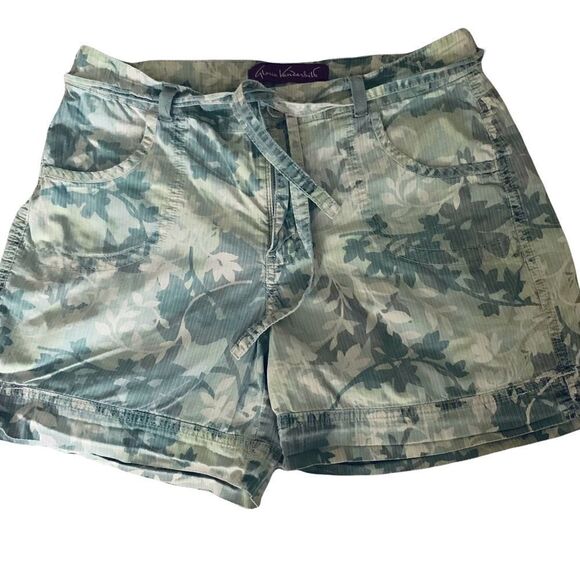 Gloria Vanderbilt Green Floral Camouflage Drawstring Shorts Size 10 - Picture 1 of 11